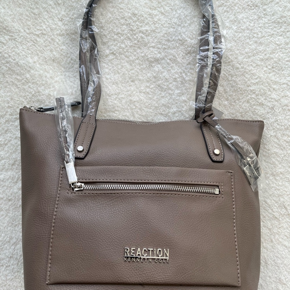 Kenneth Cole Reaction Gray Shoulder Bag